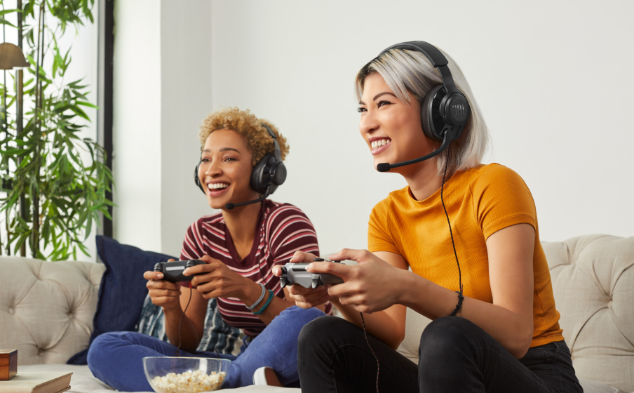 JBL Quantum 200 Sinta-se no centro do jogo com o JBL QuantumSOUND Signature - Image