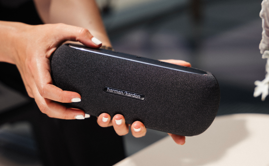 Harman Kardon Luna | Caixa de som Bluetooth portátil e elegante