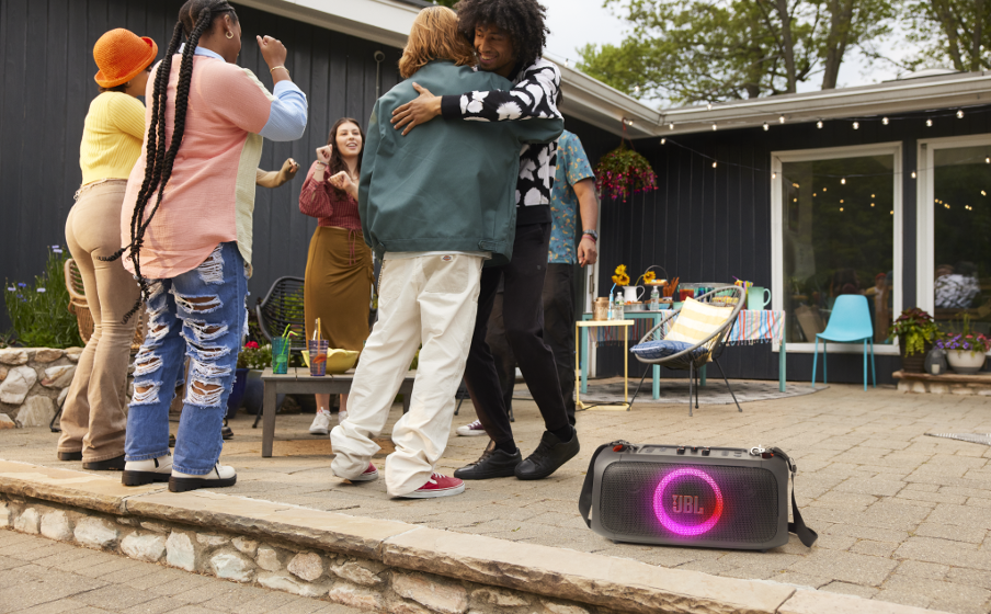 JBL PartyBox On-the-Go Essential Show de luzes sincronizado - Image