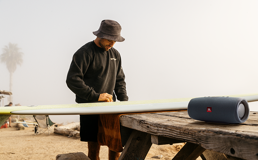 JBL Charge Essential 2 ブラック JBL Charge Essential 2 | モバイルバッテリー機能付き